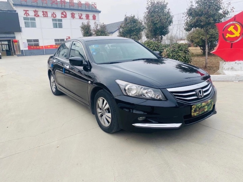 徐州12年本田雅阁9