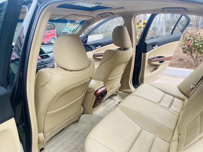 徐州12年本田雅阁3