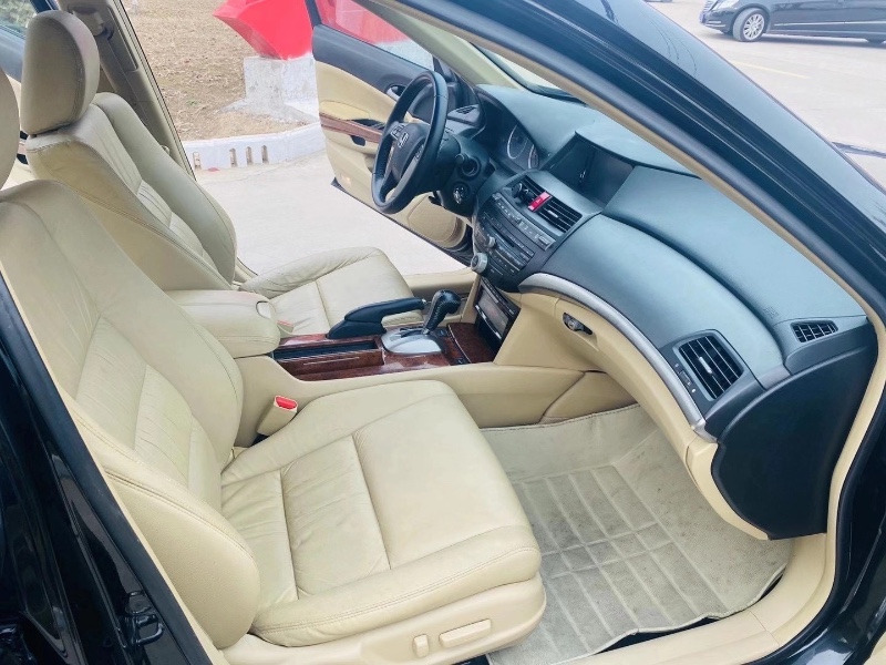 徐州12年本田雅阁5