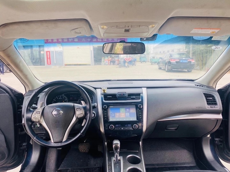 徐州14年日产天籁4