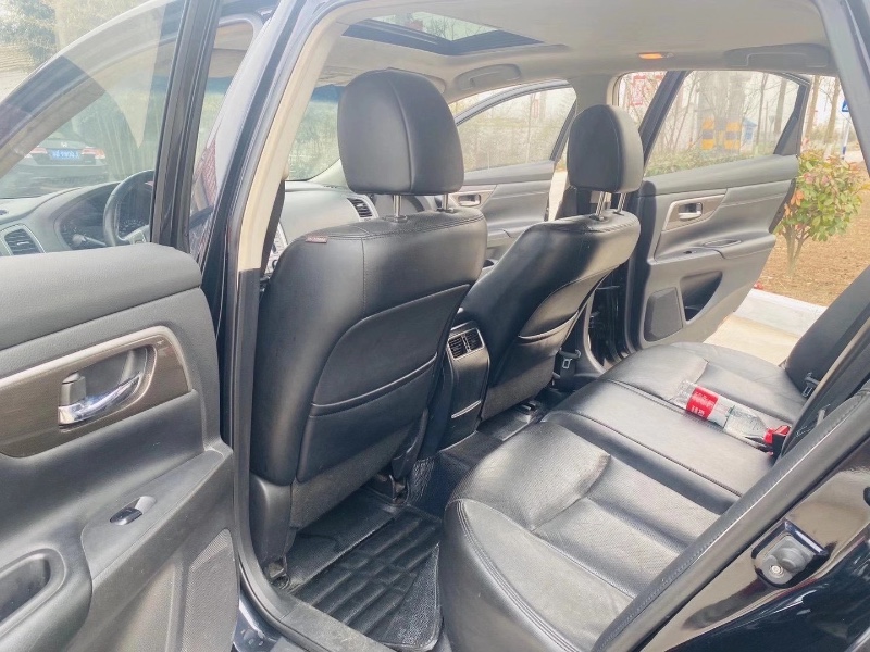 徐州14年日产天籁5