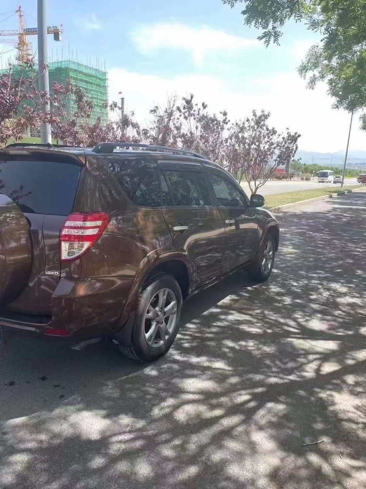 石家莊13年豐田RAV42
