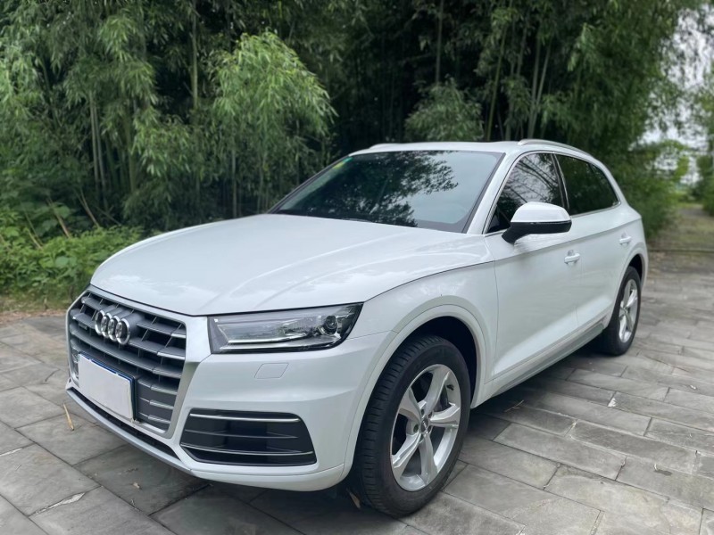 上饒21年奧迪Q58