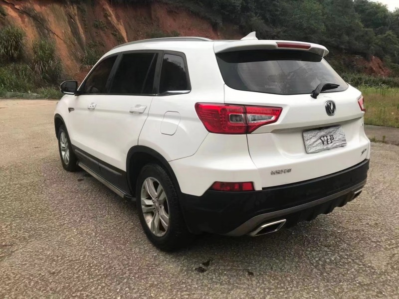 南昌18年長安汽車CS755