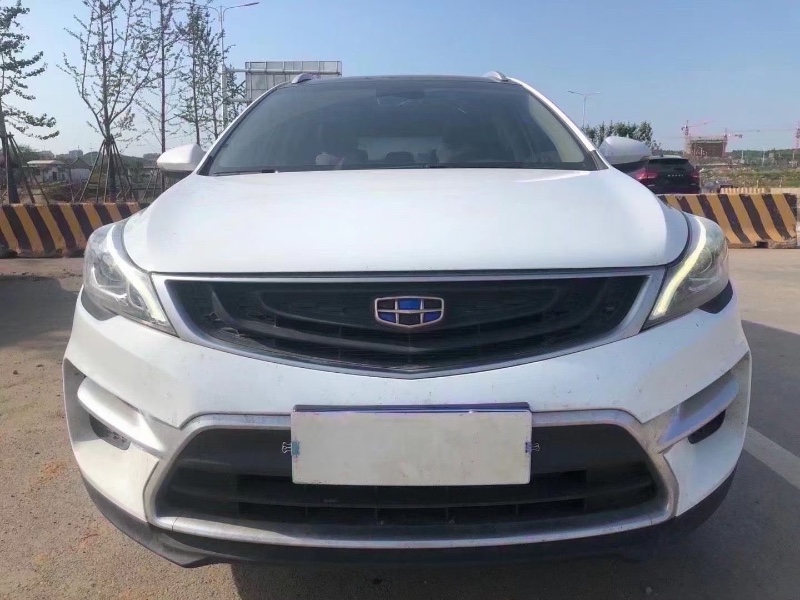 青岛18年吉利帝豪1