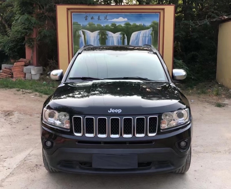青島11年Jeep指南者6