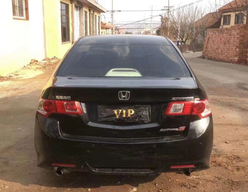 青岛10年本田思铂睿1