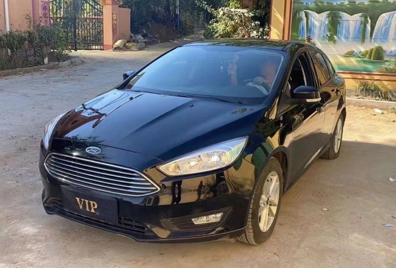 青岛18年福特福克斯4