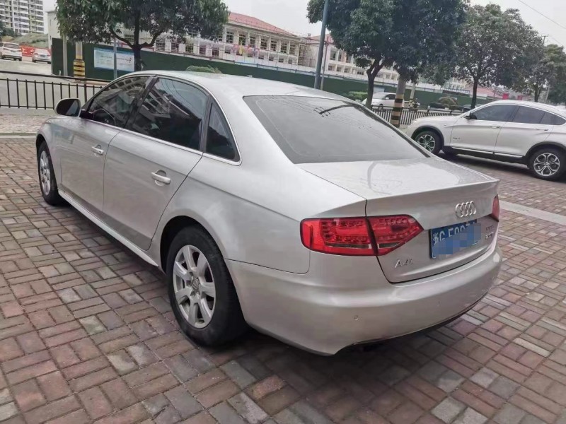 泰州10年奥迪A4L7