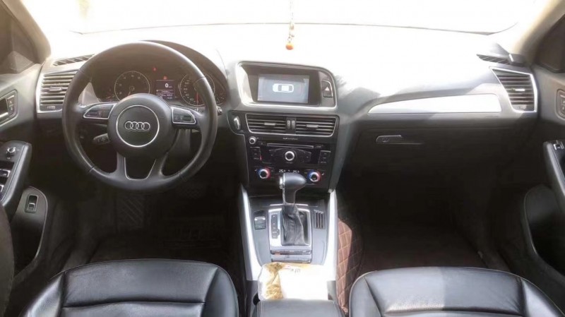 青岛14年奥迪Q54