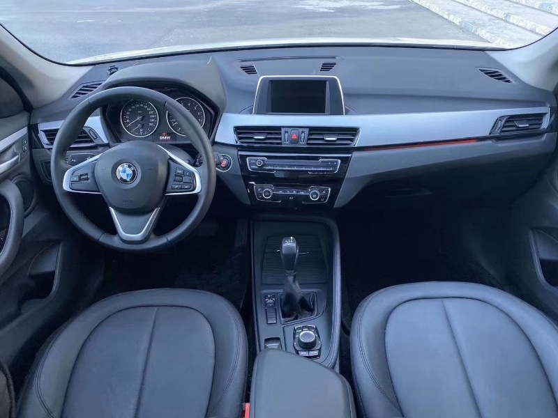 青岛17年宝马X16