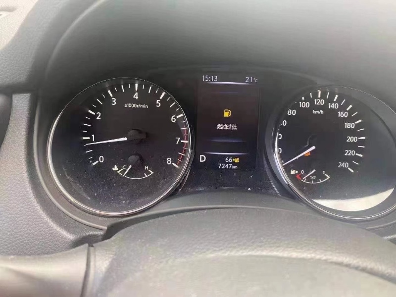 邢台20年日产奇骏4