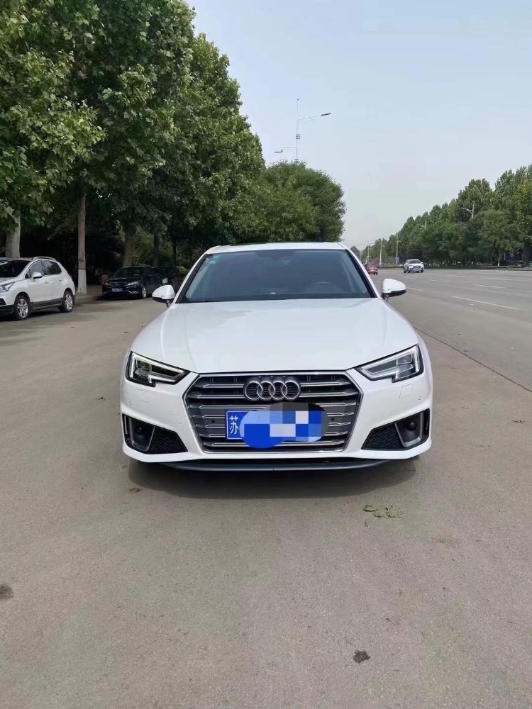 德州19年奧迪A4L1