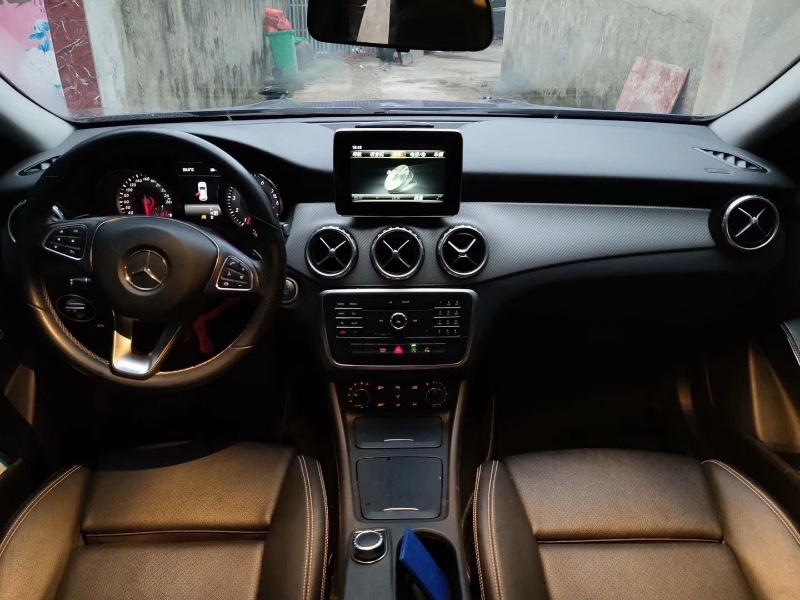 宜春17年奔驰CLA7