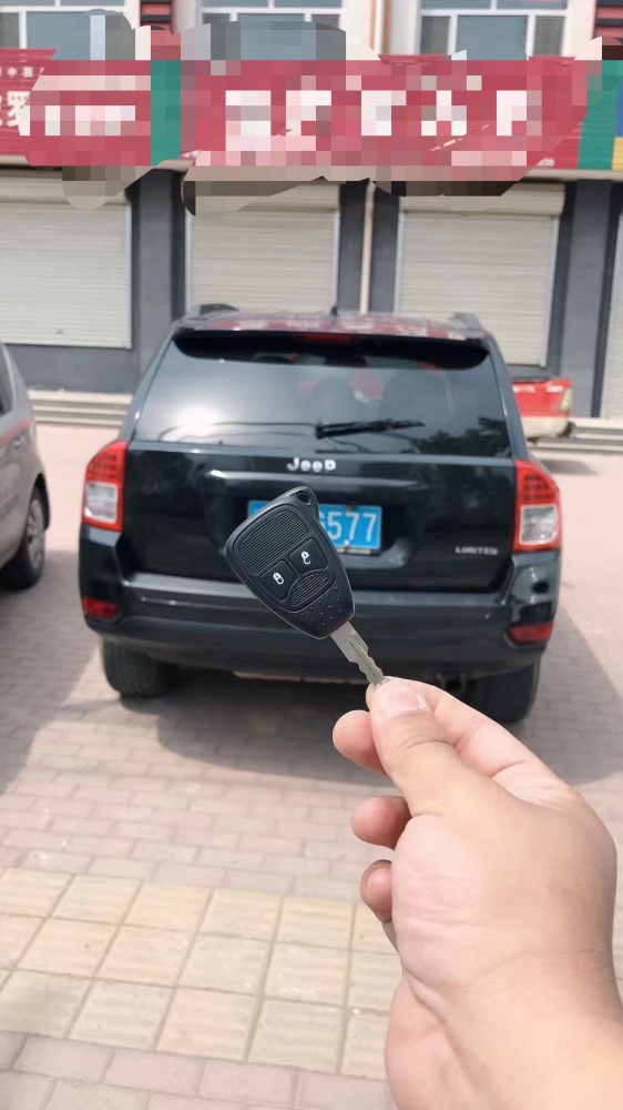 保定13年Jeep指南者8