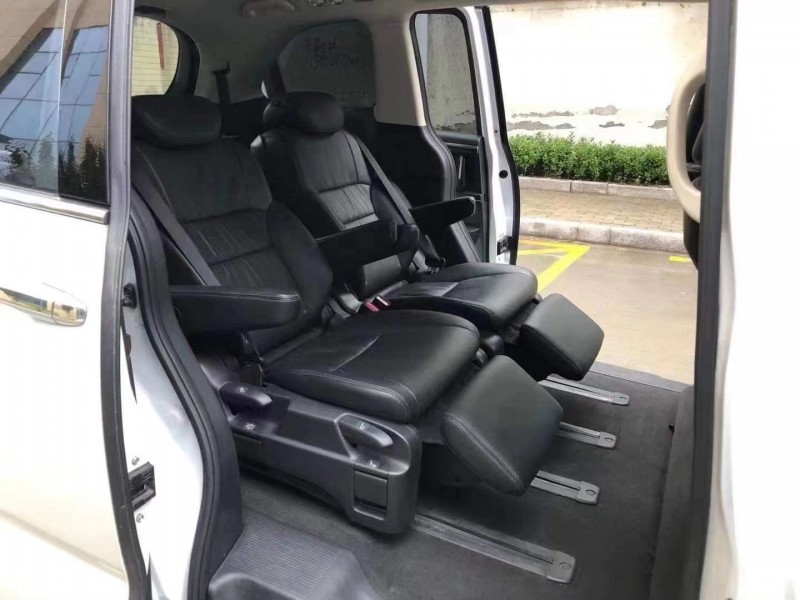 济宁16年本田奥德赛6