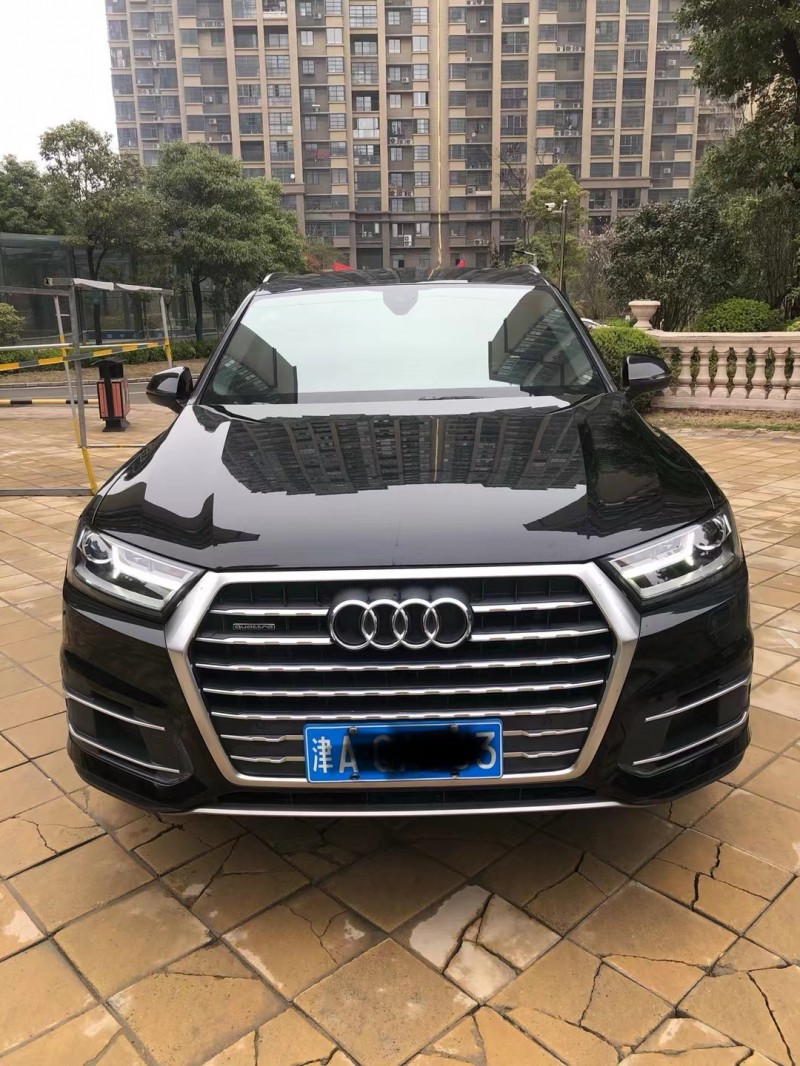 天津16年奧迪Q71