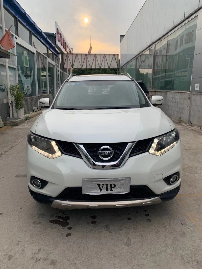 宜昌17年日產奇駿5