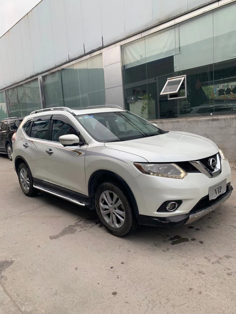 宜昌17年日產奇駿4