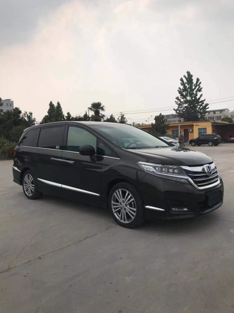 徐州18年本田艾力绅2