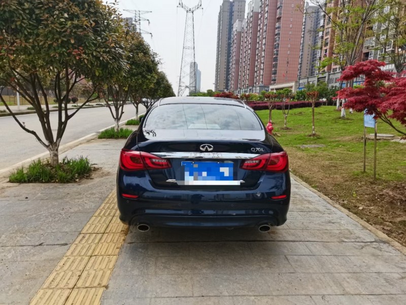 武漢19年英菲尼迪Q50L4