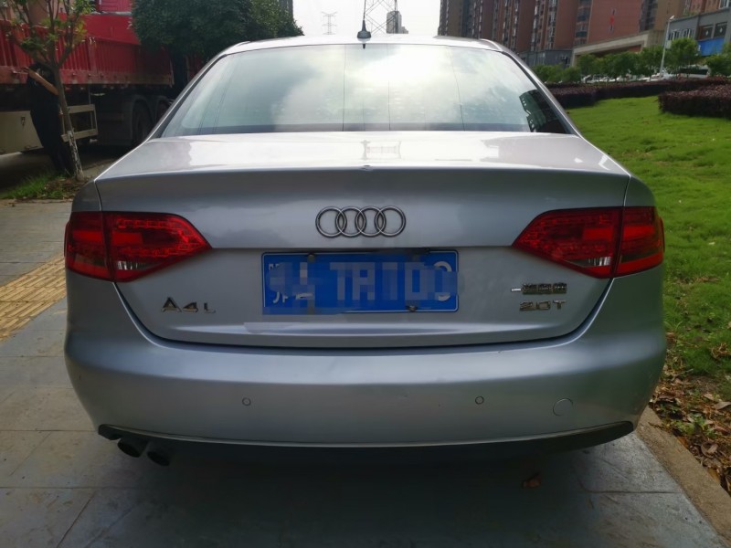 武汉11年奥迪A4L3