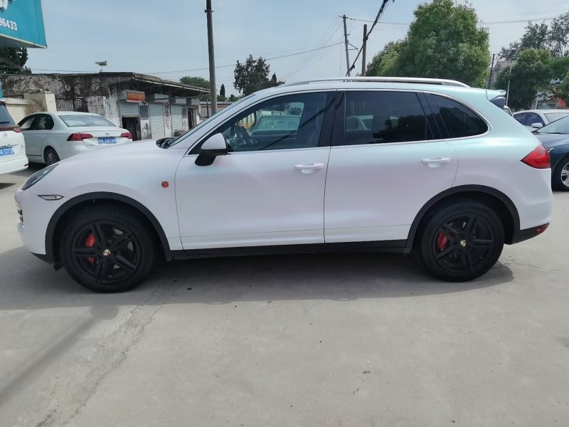 武汉14年保时捷卡宴5