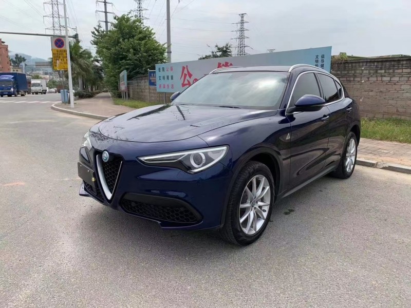景德鎮18年阿爾法·羅密歐Stelvio6