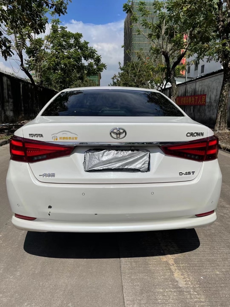 江门16年丰田皇冠1