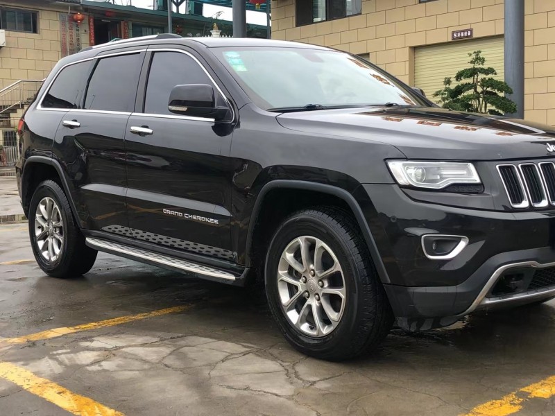 宜昌14年Jeep大切諾基4