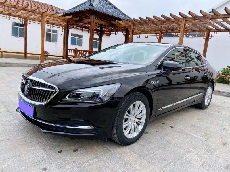 潍坊18年别克君越2