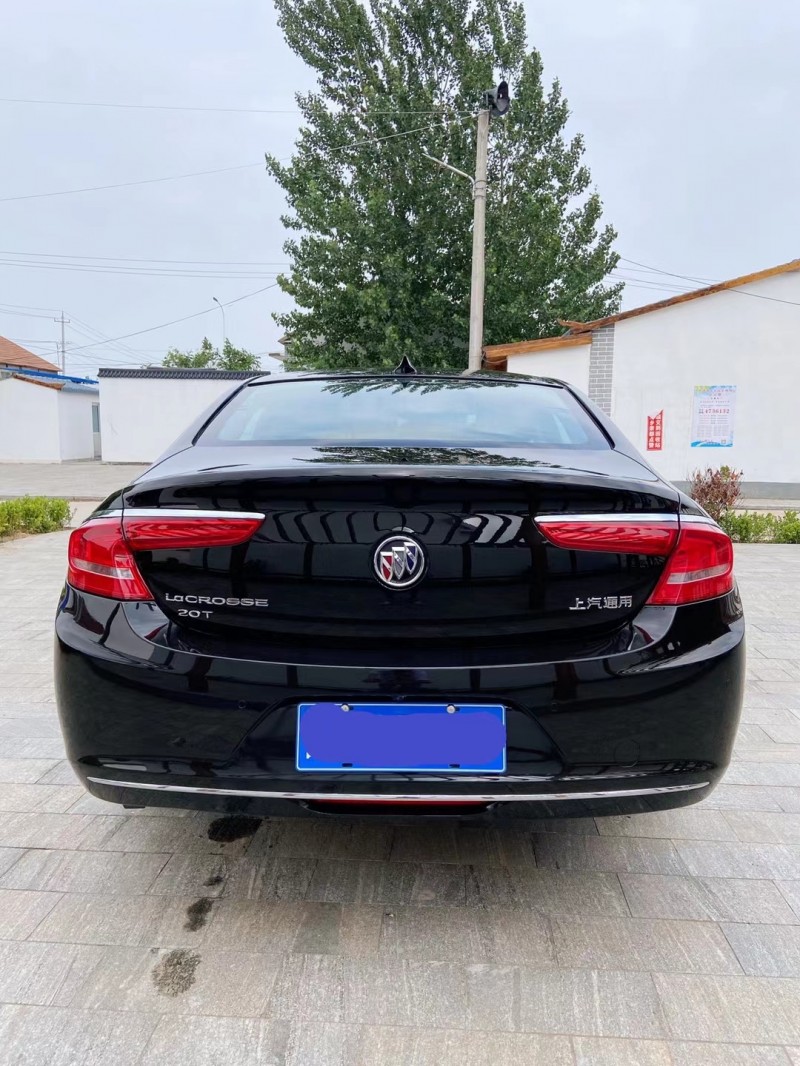 潍坊18年别克君越9