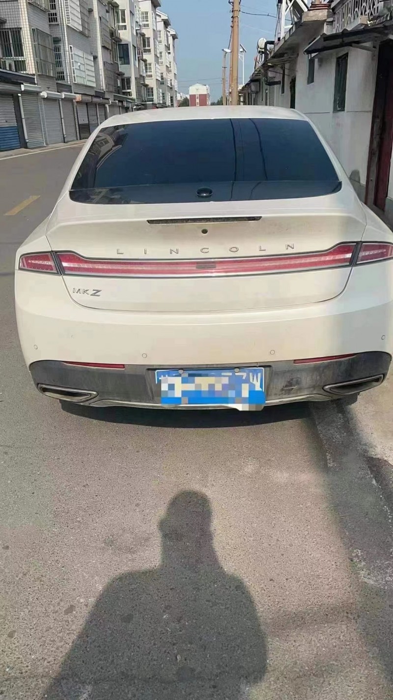 泰安18年林肯MKZ1