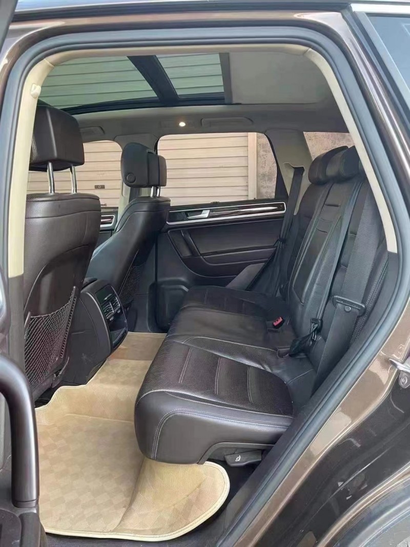 保定13年大众途锐6