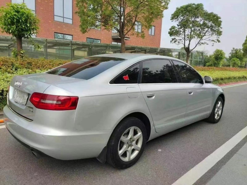 唐山11年奧迪A6L8