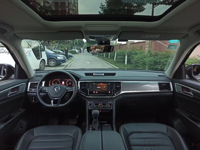 成都20年大众途昂6