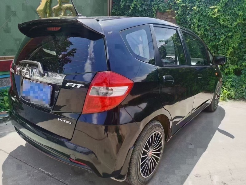 廊坊13年本田飞度7