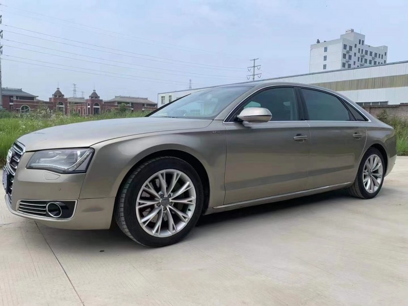 武汉12年奥迪A8L7