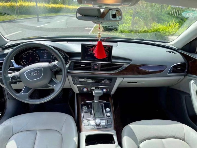 保定14年奥迪A6L6