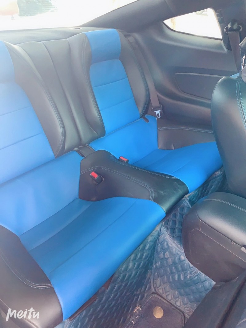 保定18年福特野马1