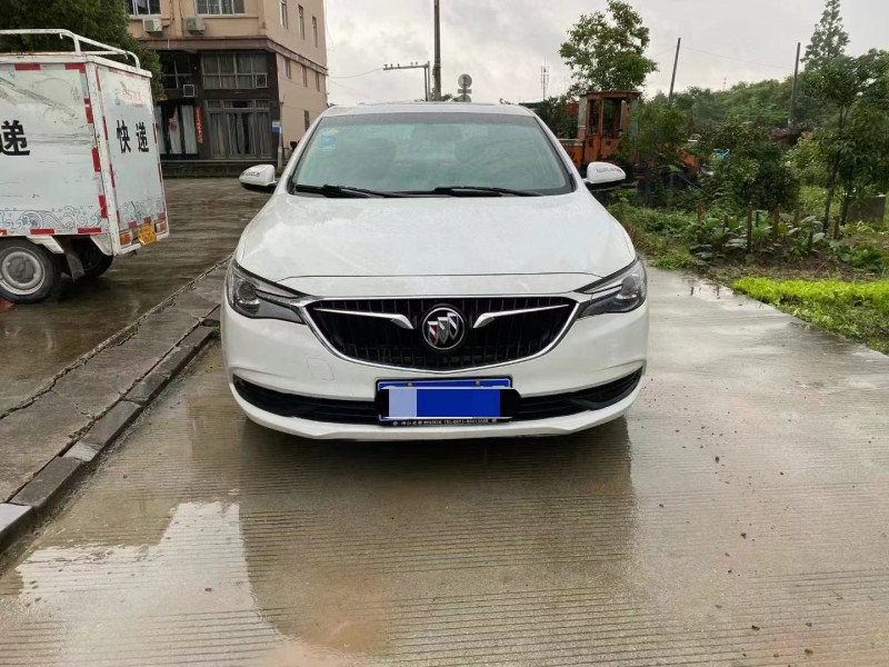 台州18年别克英朗1