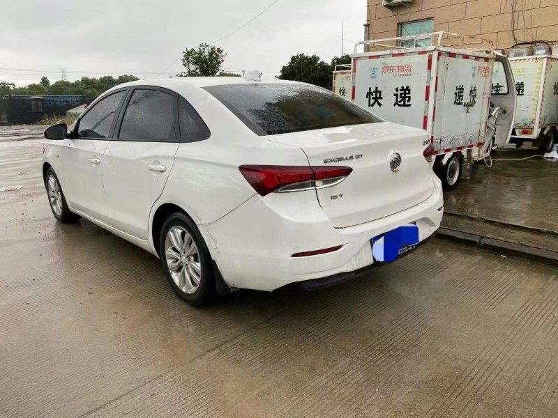 台州18年别克英朗8