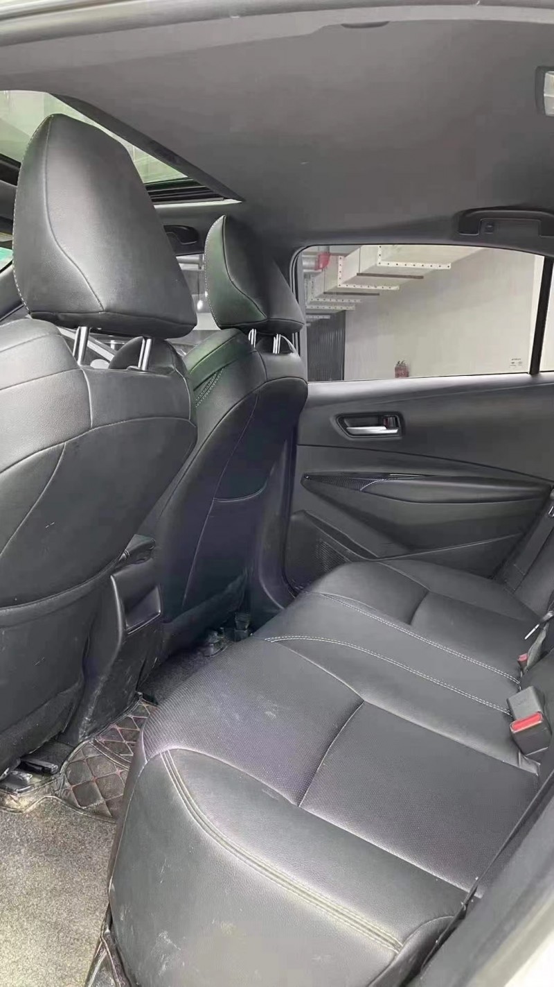 成都19年丰田雷凌4