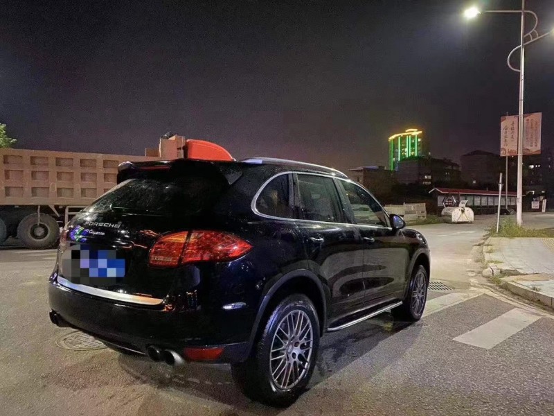 益阳13年保时捷卡宴4