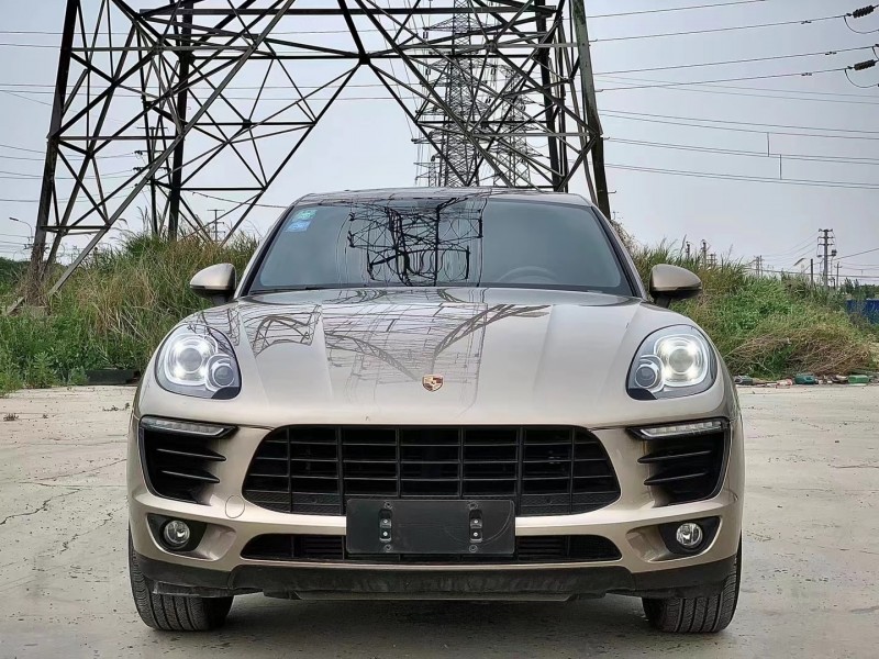 天津17年保時捷Macan1