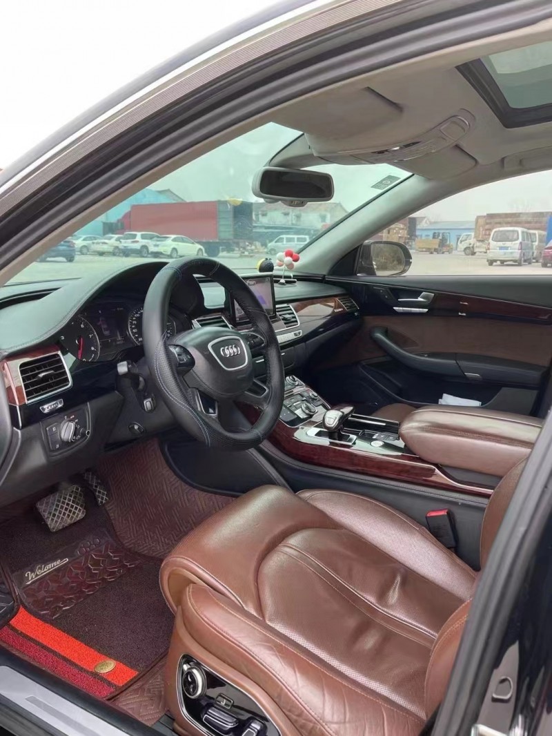 徐州12年奥迪A8L7