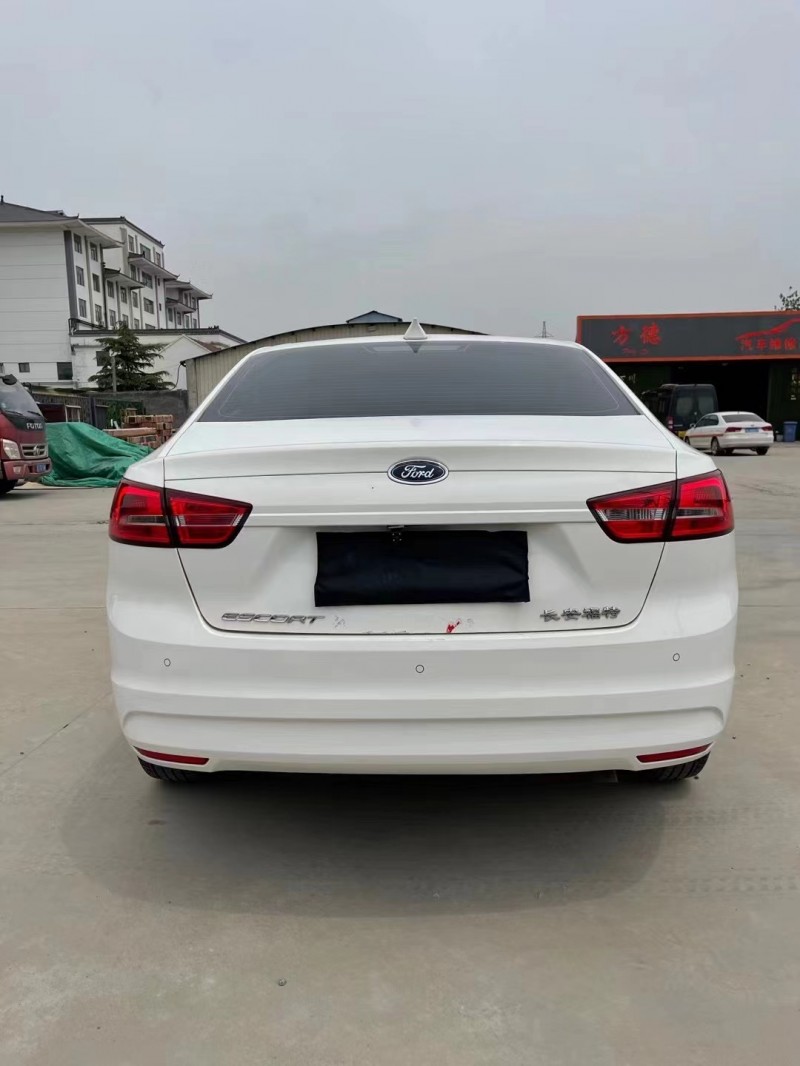 徐州18年福特福睿斯9