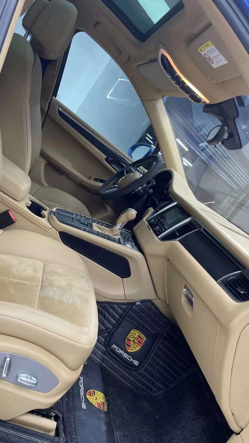 成都16年保时捷Macan4