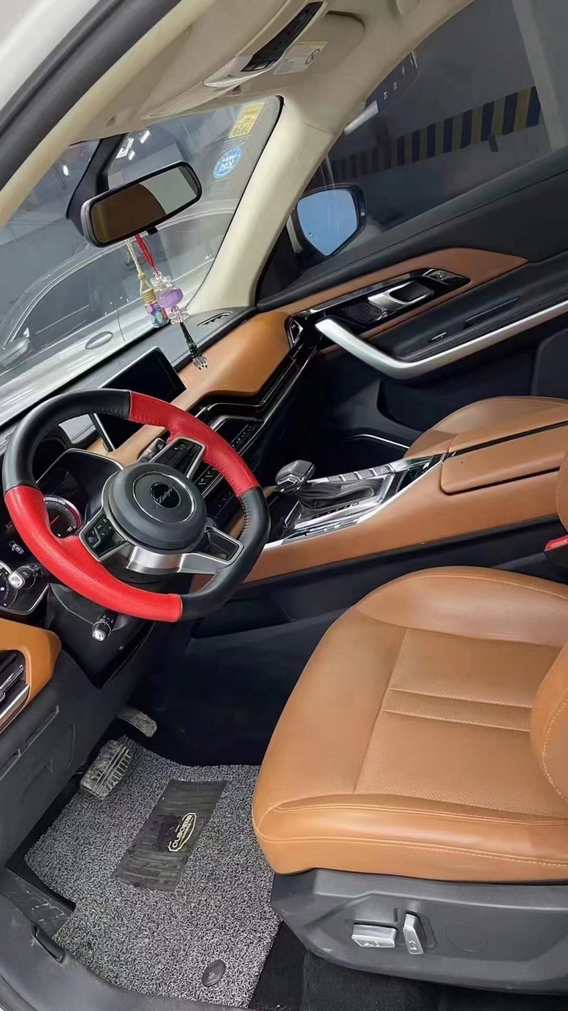 成都18年众泰T5004