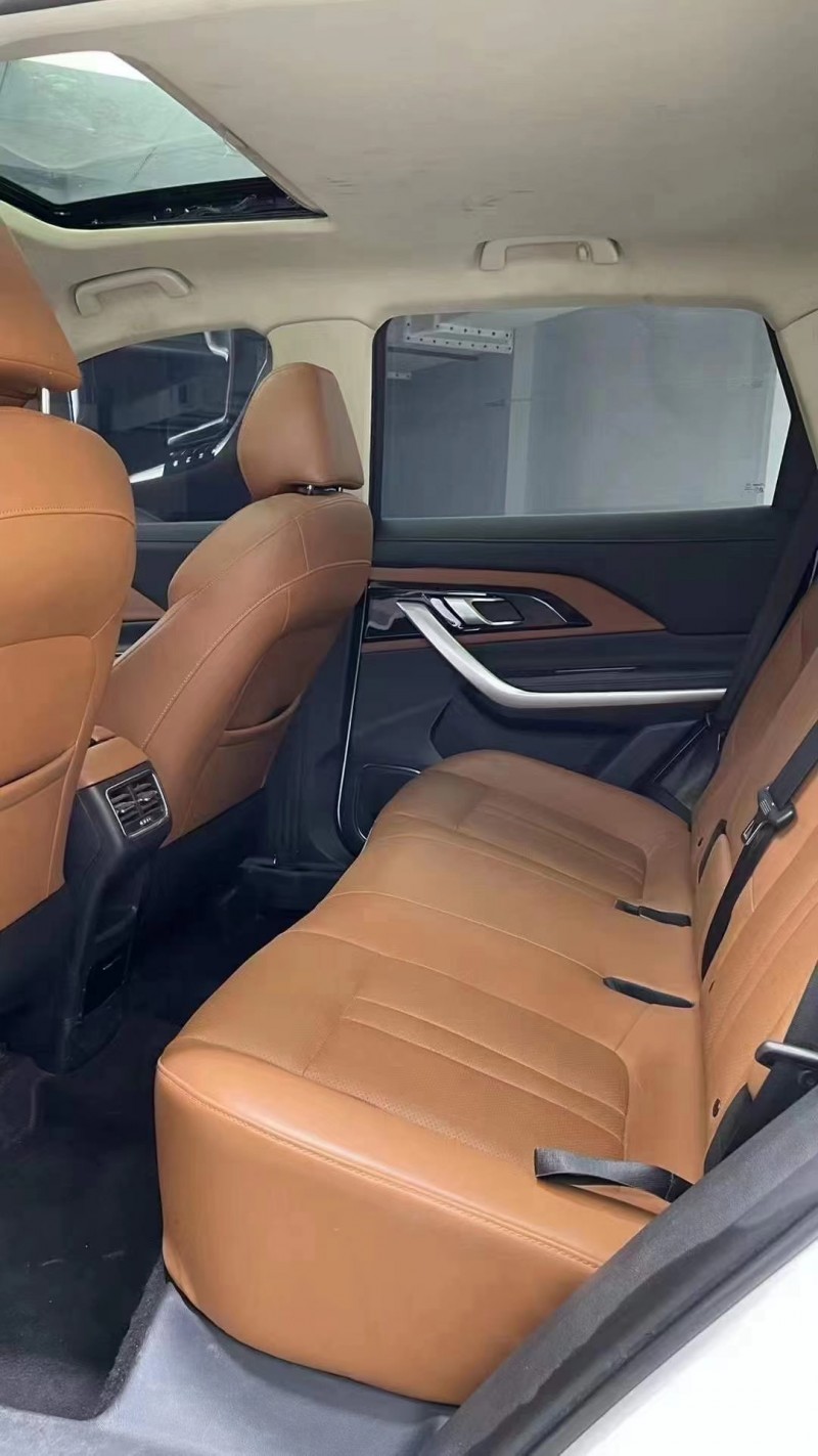 成都18年众泰T5007